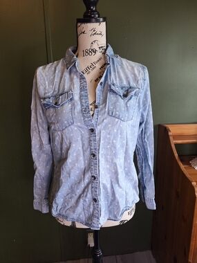 🌸Faded Glory Light Blue Polka Dot Button-Up Shirt